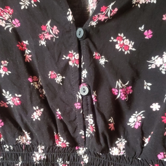 $45 Mudd | Gauzy Long Sleeve | Black Floral Top - Picture 5 of 5